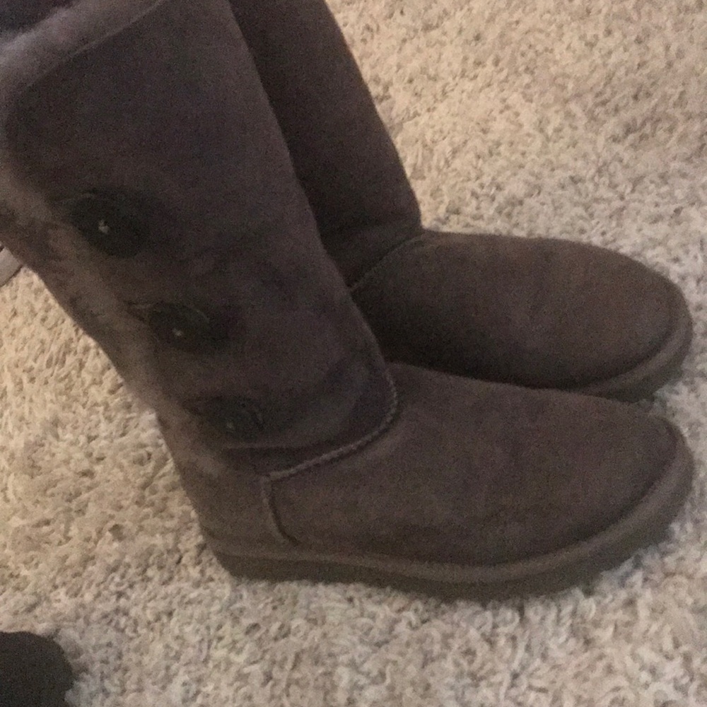 buttoned uggs
